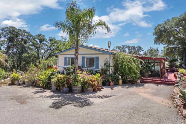 Property Photo:  901 Quail Oaks Road  CA 95252 