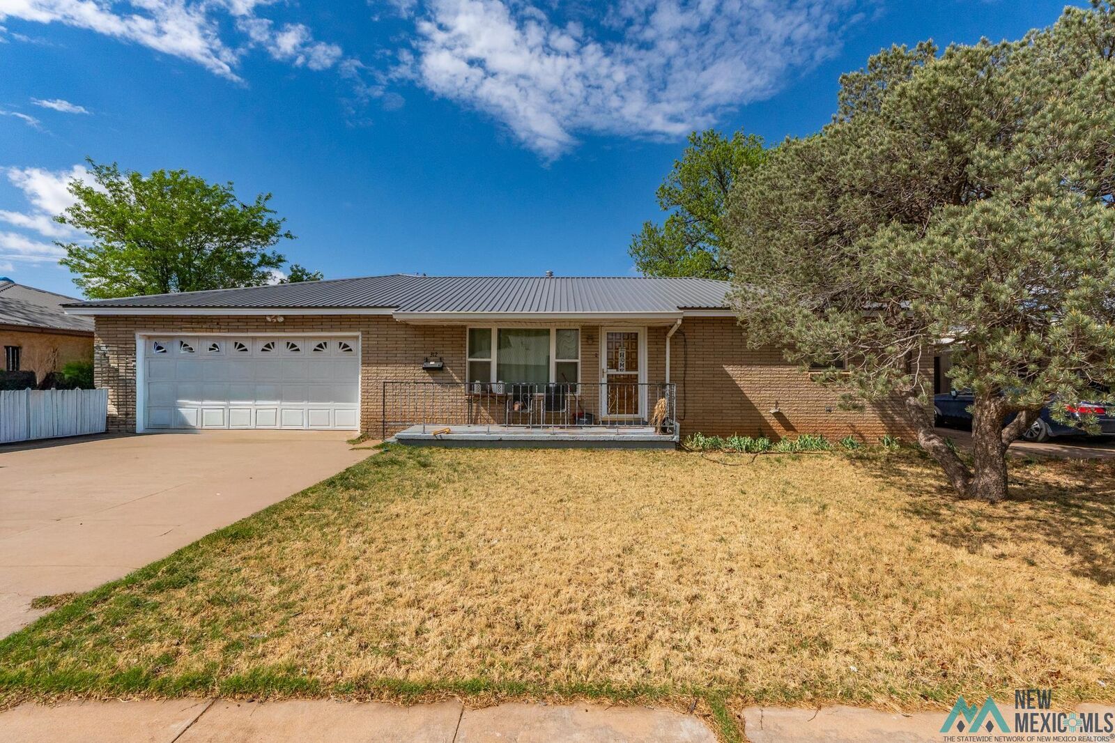 Property Photo: 312 Prairieview Drive NM 88101