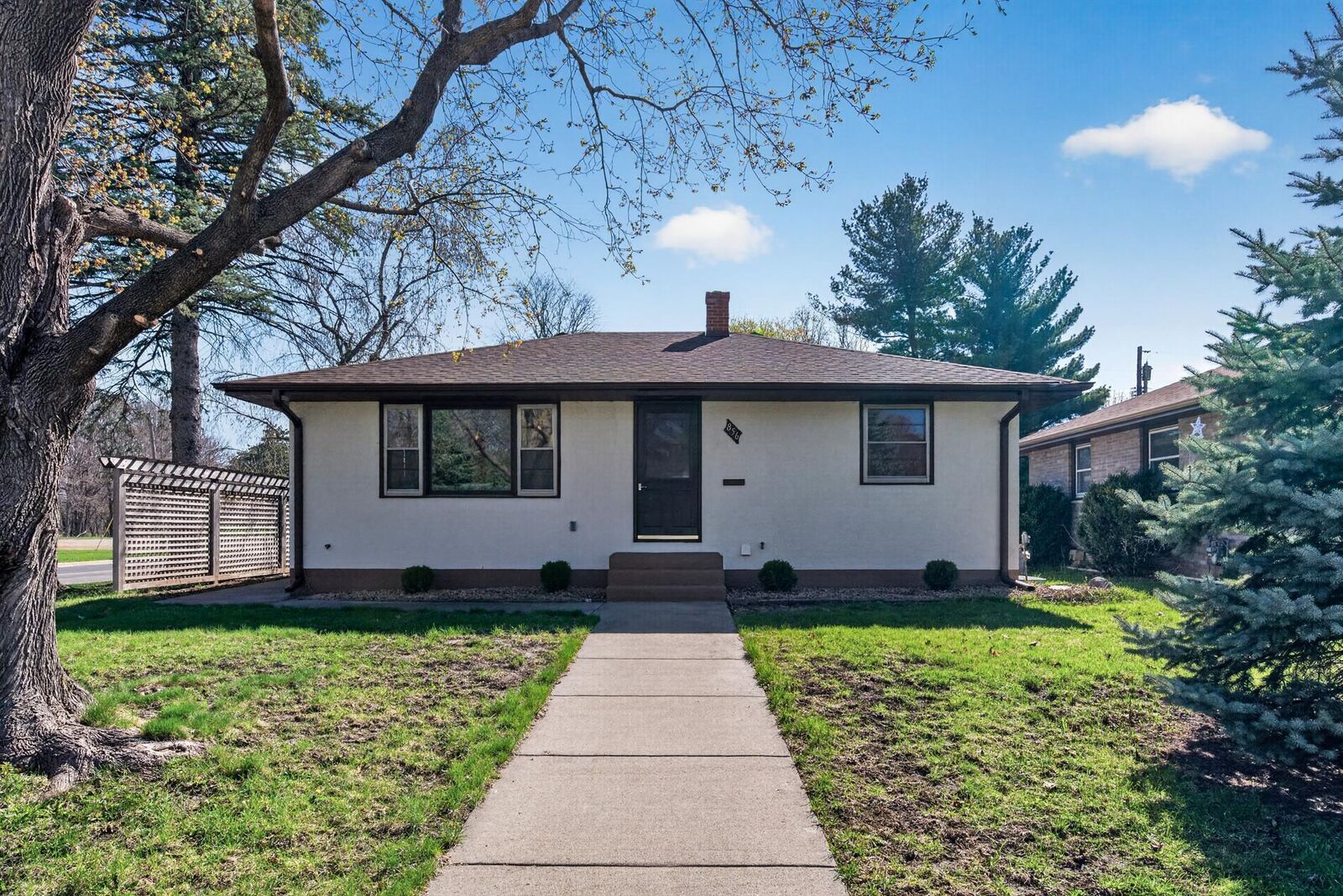 Property Photo:  856 24th Avenue N  MN 55075 