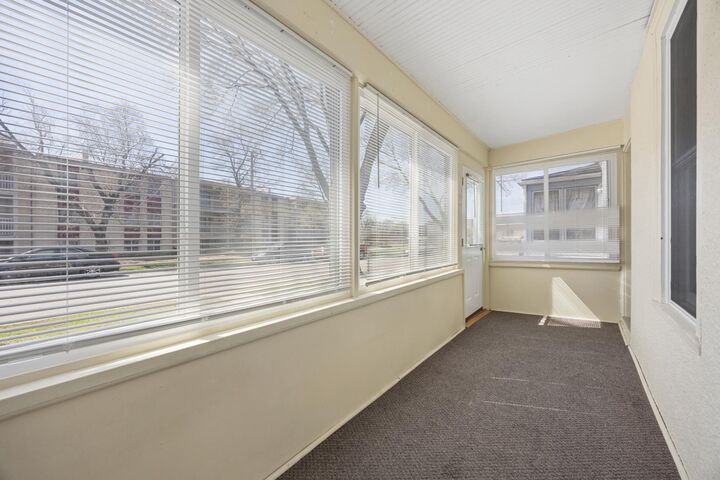 Property Photo:  1351 Ames Avenue  MN 55106 