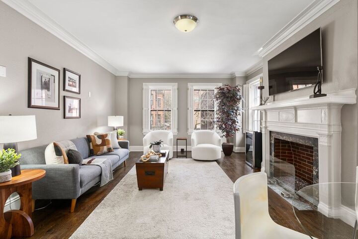 Property Photo:  50 Commonwealth Avenue 404  MA 02116 