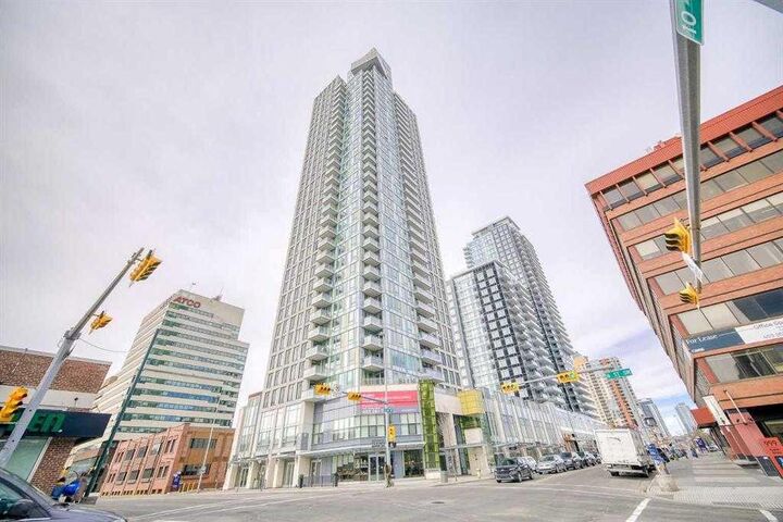 901 10 Avenue SW 1902 — photo 1