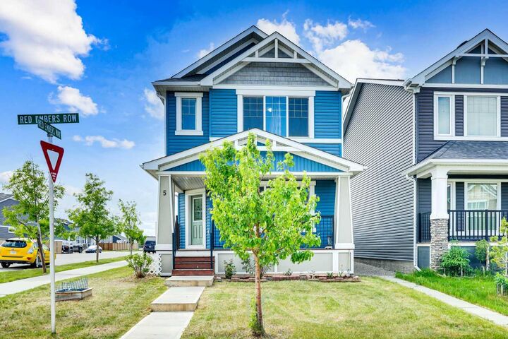 Photo de la propriété:  5 Red Embers Row NE  AB T3N 0R4 