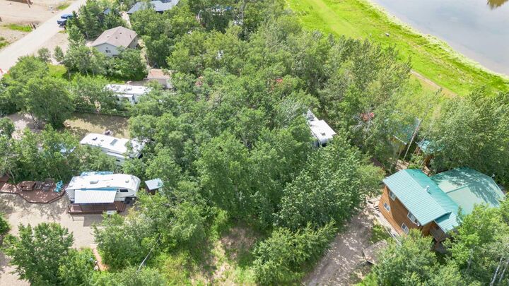 Property Photo: 4 Aspen Crescent AB T0C 2L0