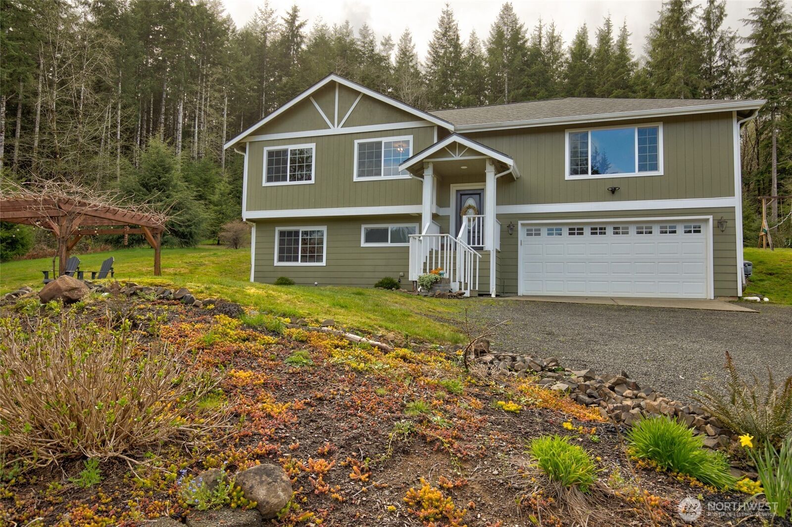 Property Photo:  784  US Hwy 101  WA 98537 