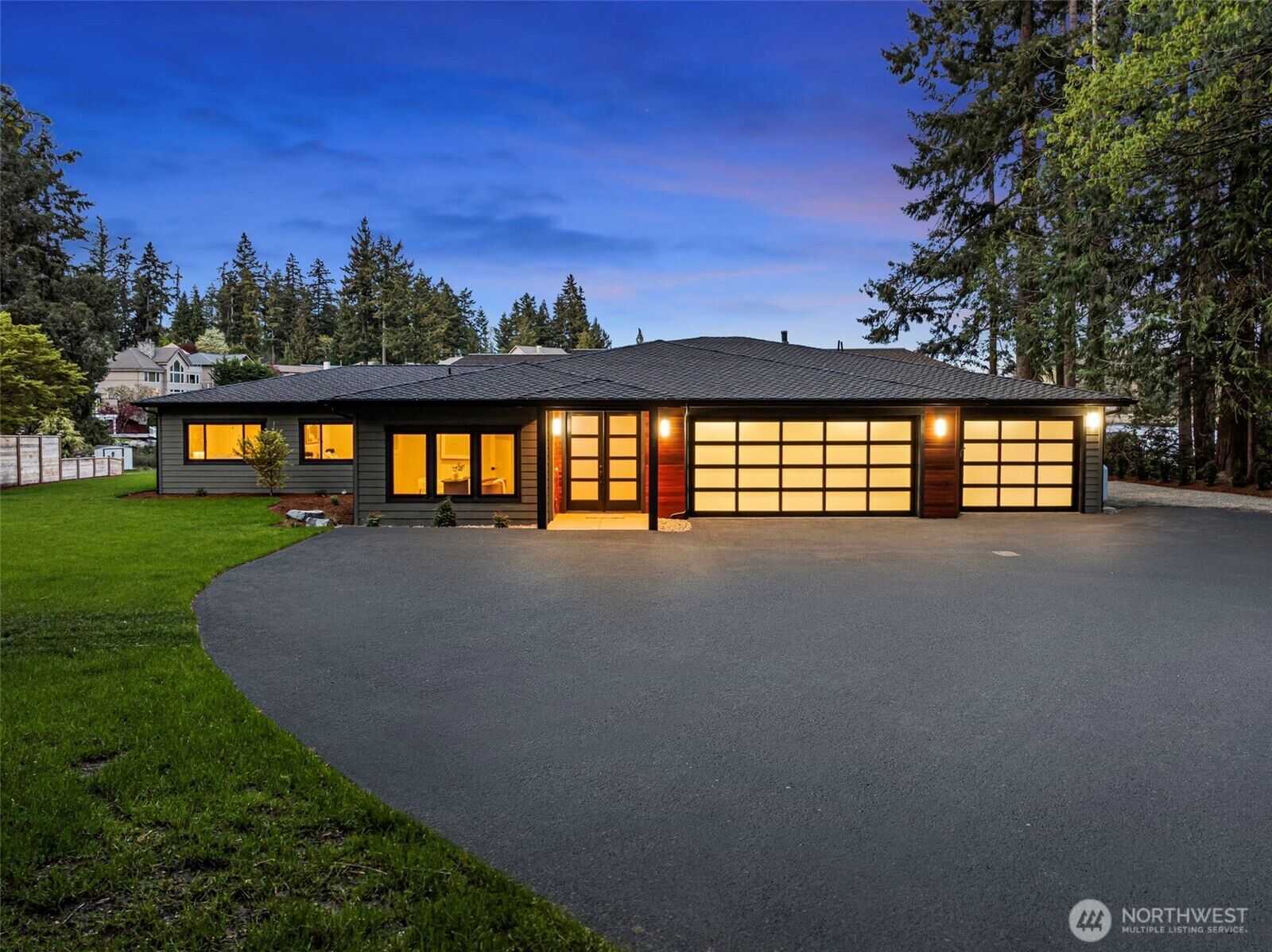 Property Photo:  364  N Shore Blvd  WA 98333 