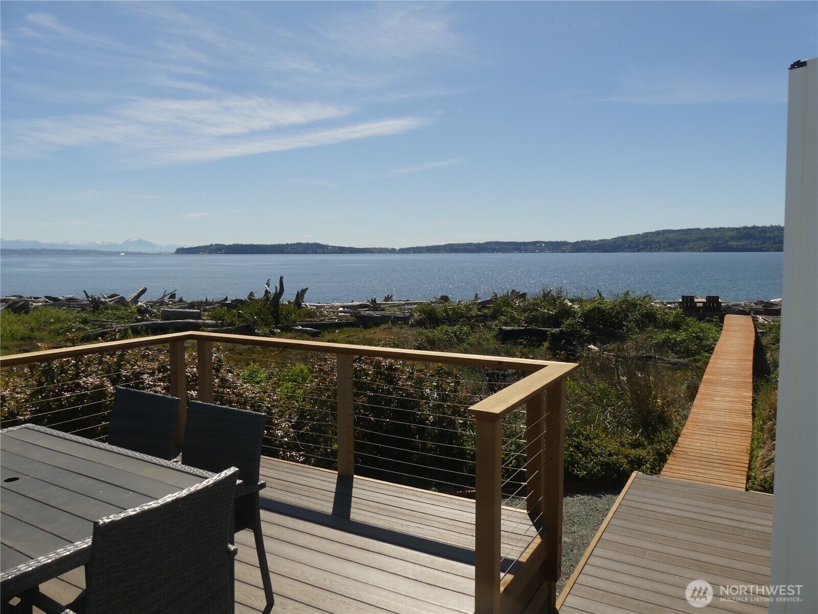 Property Photo:  1818 E Lola Beach Lane  WA 98277 