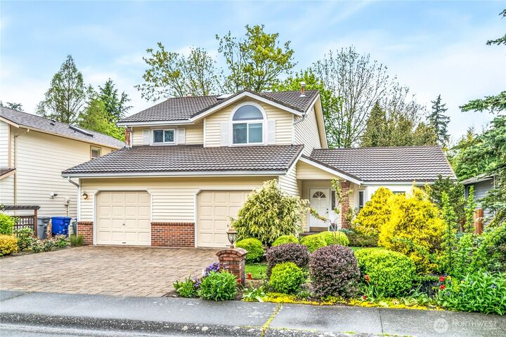 Property Photo:  7116 NE 168th St  WA 98028 