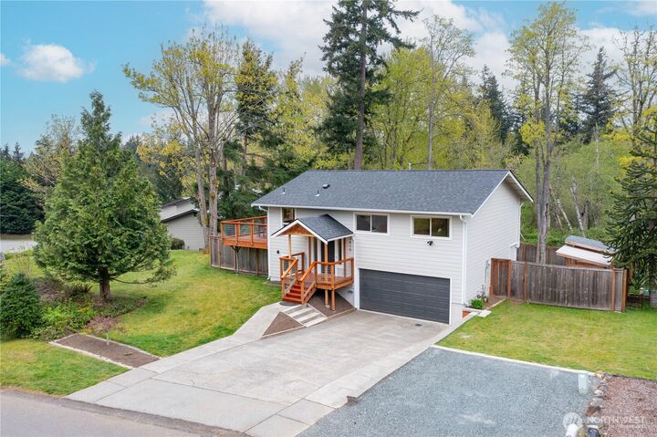 Property Photo:  3815  Cindy Lane  WA 98226 