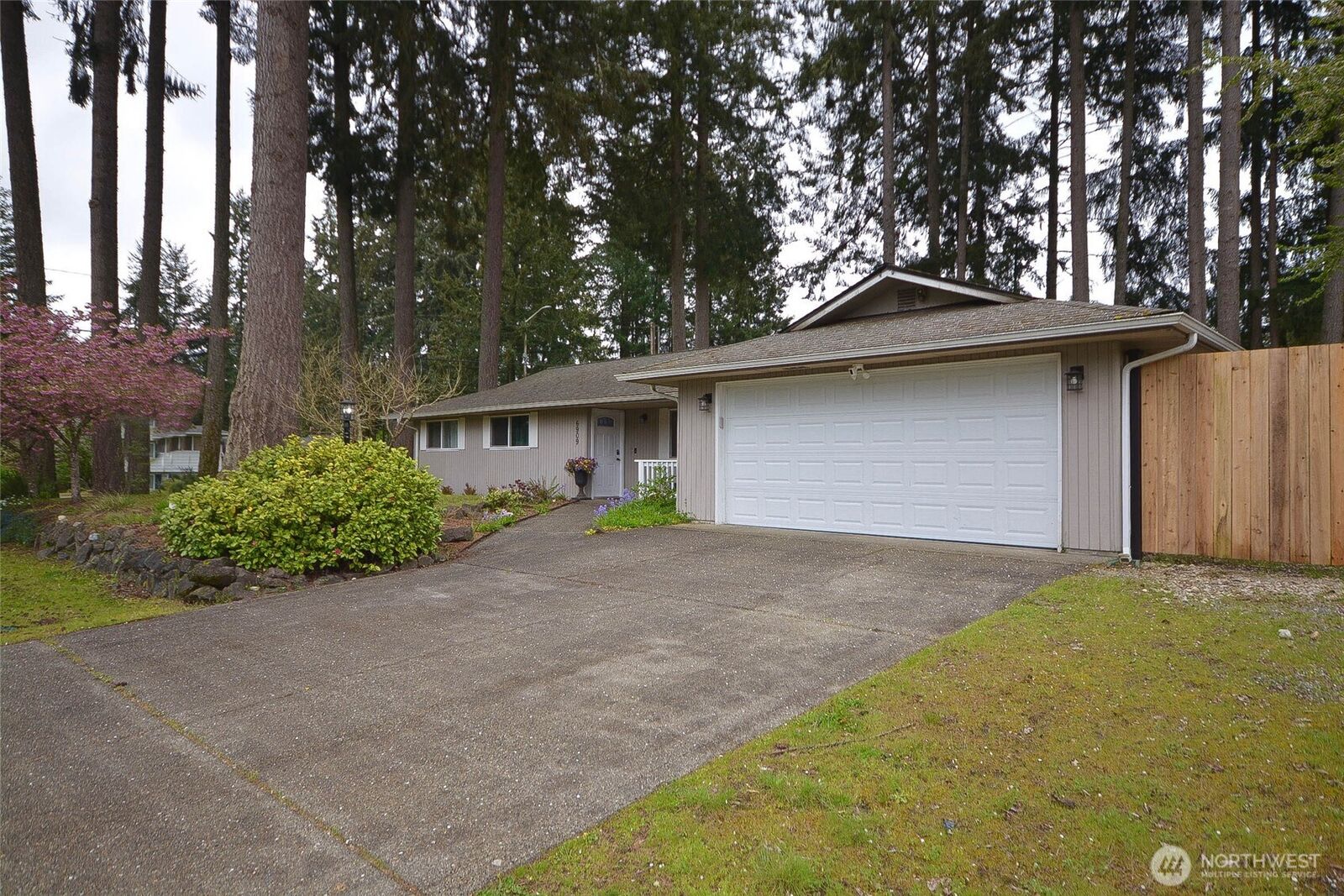 Property Photo:  6909  33rd Avenue SW  WA 98503 