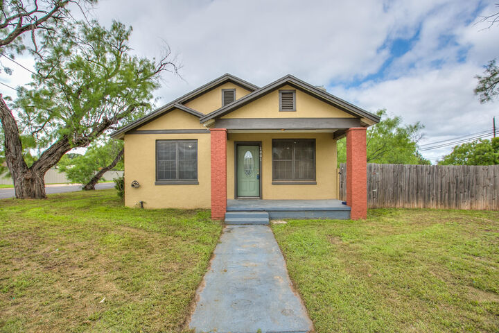 Property Photo:  1801 Childress Street  TX 76901 