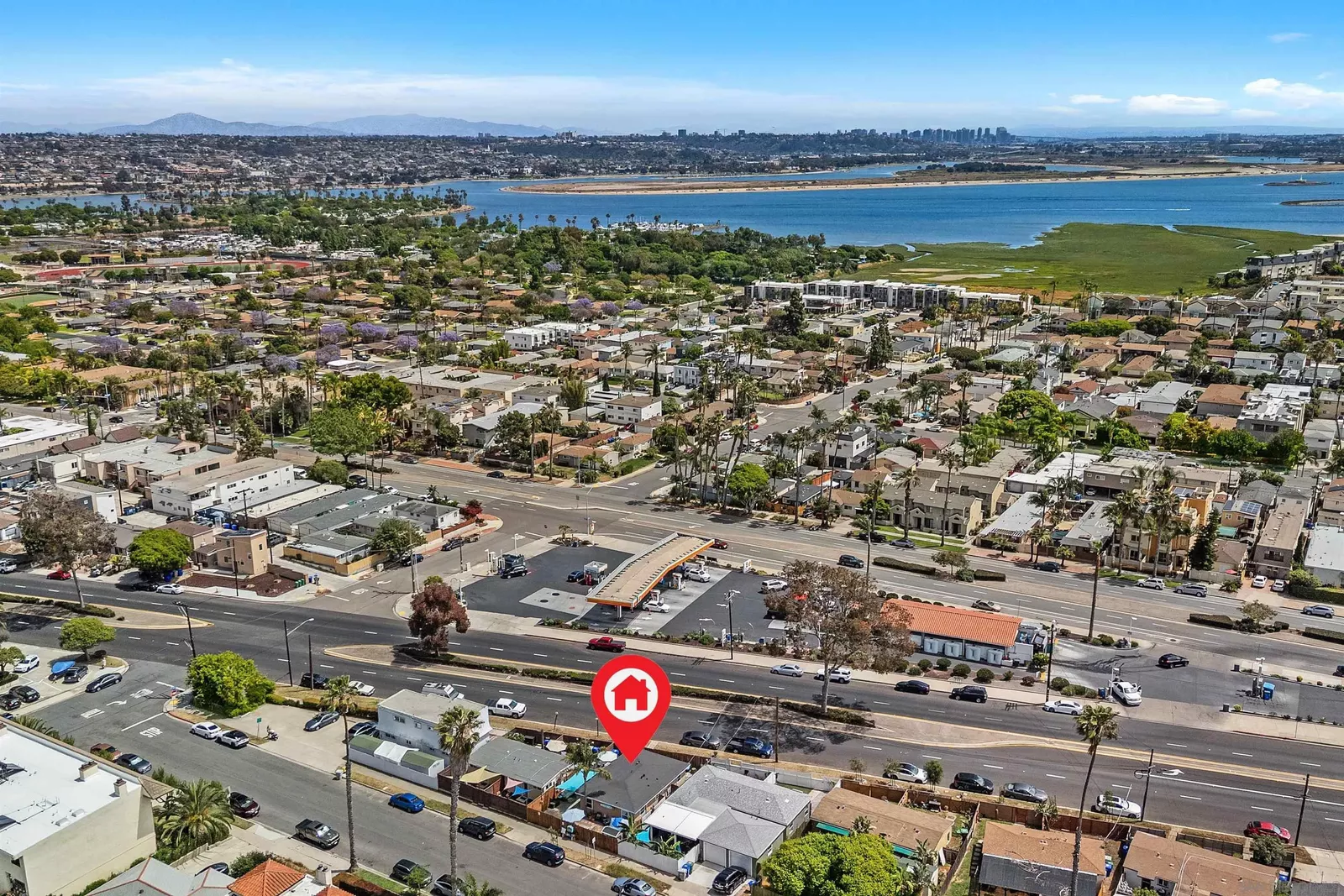 Property Photo:  2050-2052 Balboa Ave  CA 92109 