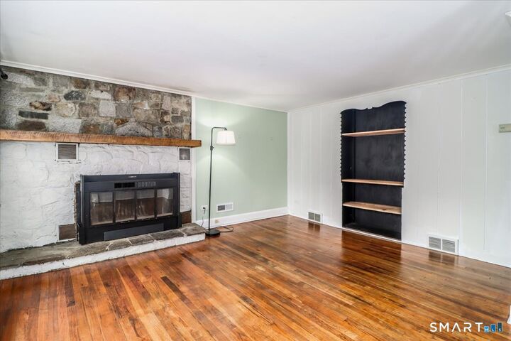 Property Photo:  7 River Road  CT 06776 