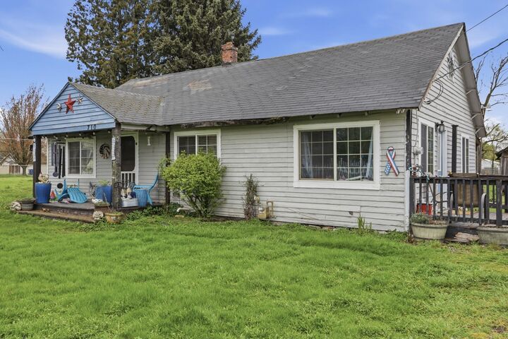 Property Photo:  710 S Barker Rd  WA 99016 
