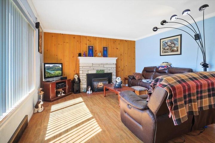 Property Photo: 8403 E Broadway Ave WA 99212