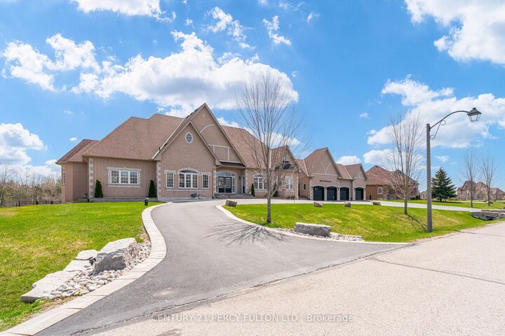 Property Photo:  5121 Tom Thomson Court  ON L1Y 0A1 