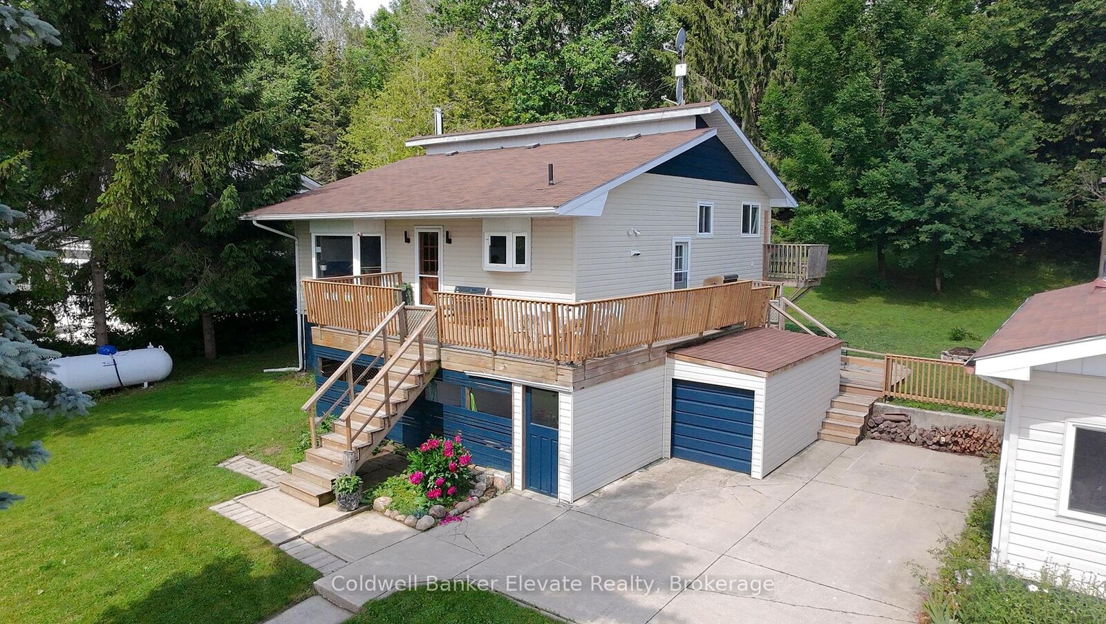 Property Photo: 150 Macintosh Drive ON N0H 1S0