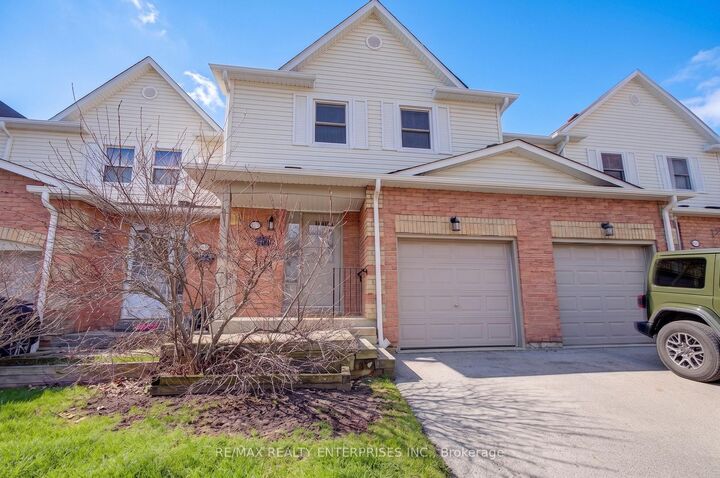 Property Photo: 2355 Fifth Line W 63 ON L5K 2M8