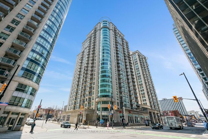 Property Photo: 234 Rideau Street 2404 ON K1N 0A9