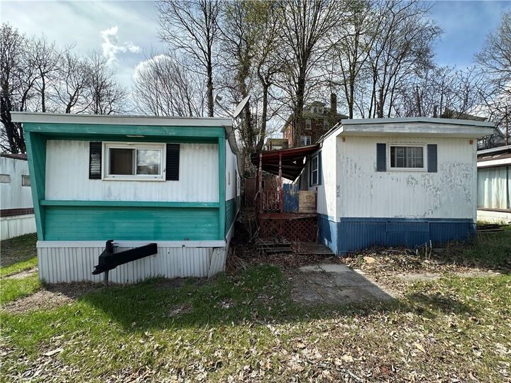 Property Photo:  800 Sidney St  PA 15601 