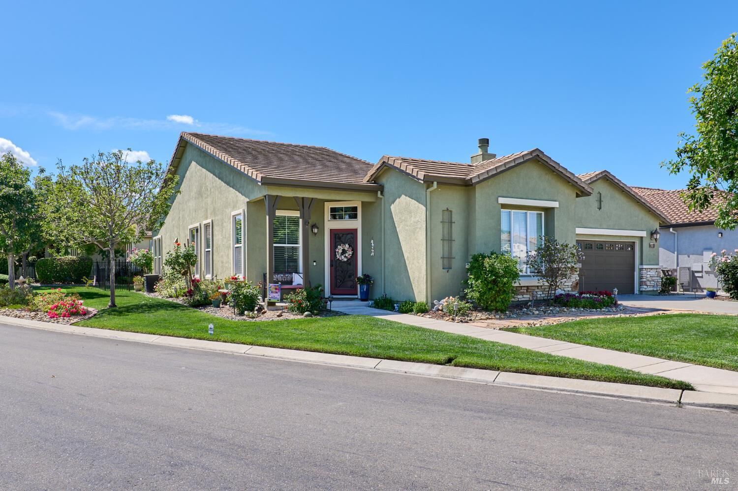 Property Photo: 701 Cinnabar Hills CA 94571