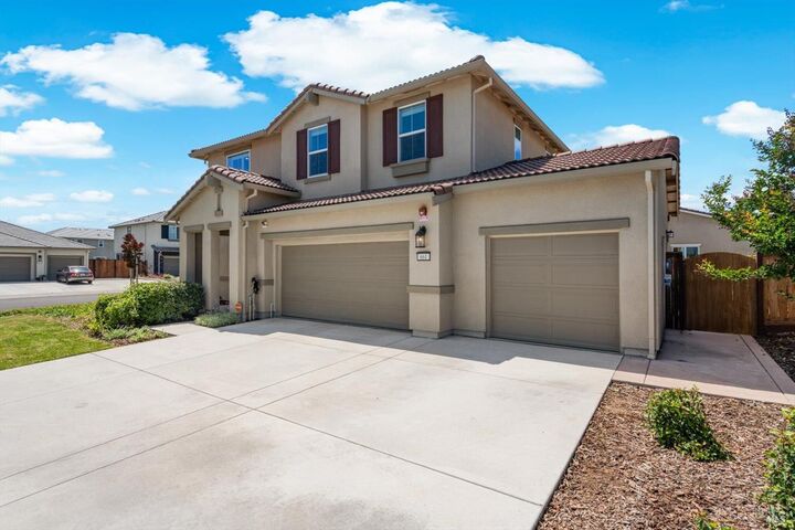 Property Photo:  661 Shaul Circle  CA 95687 