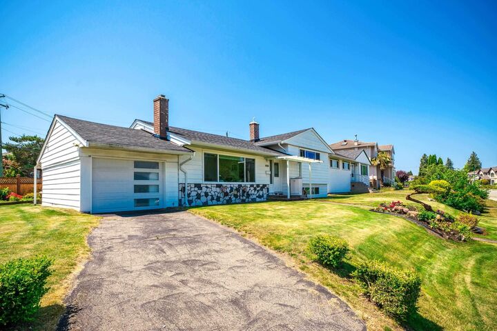 4194 Cherrywood Crescent — photo 1