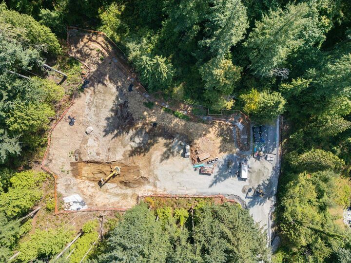Property Photo: 634 Foresthill Place BC V3H 4B7