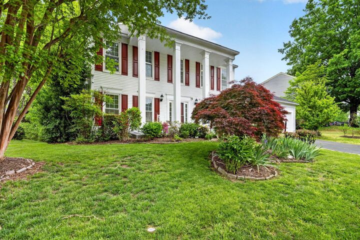 Property Photo: 13205 Oak Farm Drive VA 22192