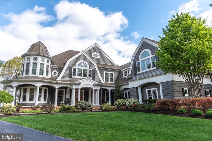 Property Photo:  710 Longview Drive  PA 17057 