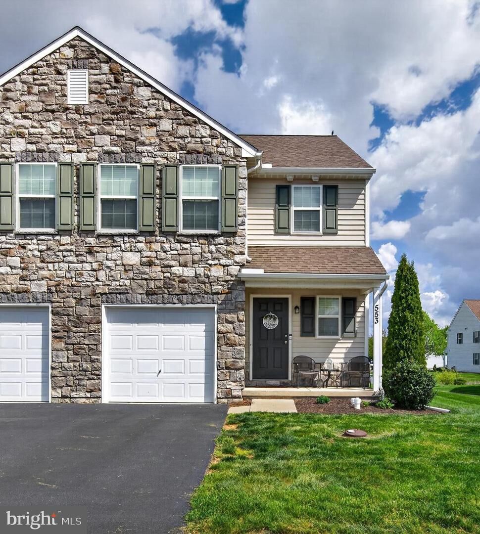 Property Photo:  553 Brookwood Dr  PA 17078 