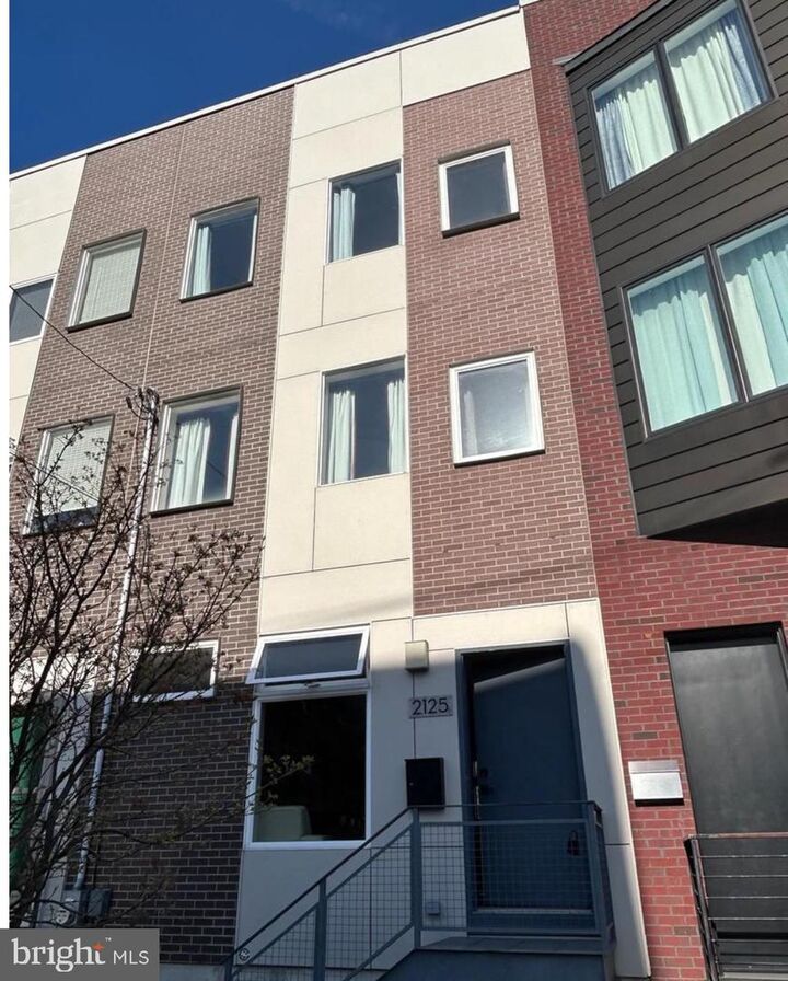 Property Photo:  2125 E Cumberland Street  PA 19125 