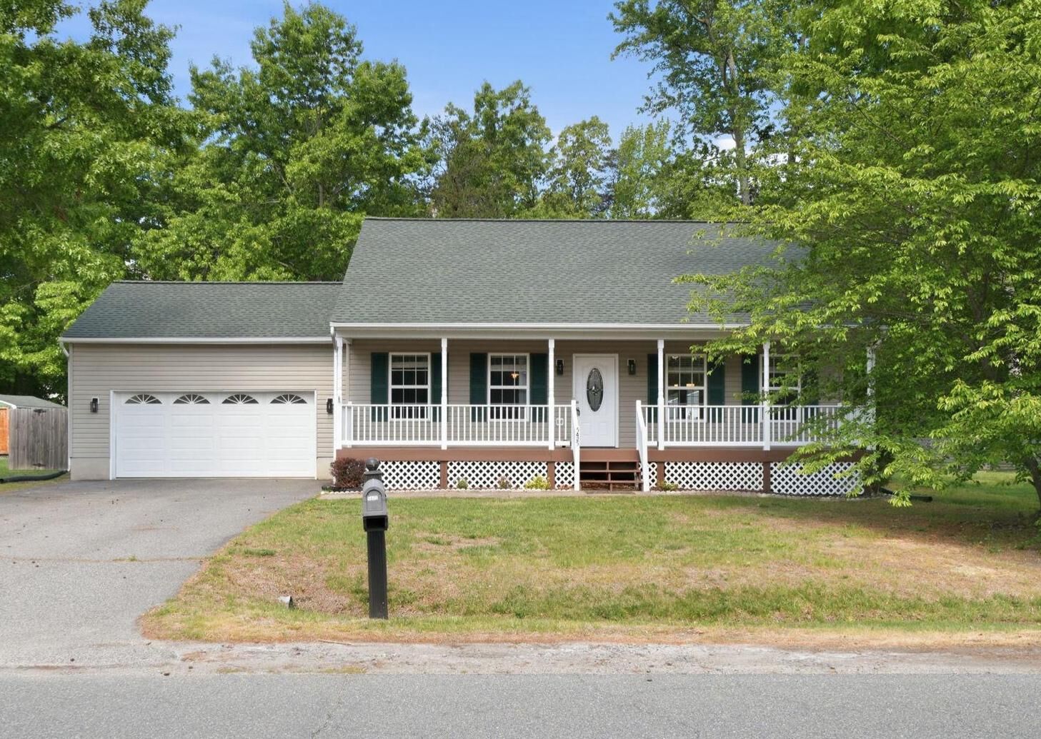 Property Photo:  5425 S Branch Road  VA 22407 