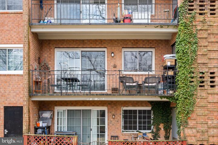 Property Photo:  641 Waterloo Road  VA 20186 