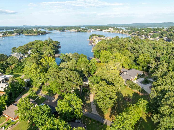 Property Photo:  112 Spurwink Lane  AR 71913 