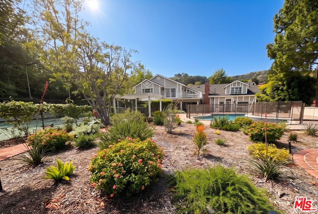 Property Photo:  21663 Ulmus Dr  CA 91364 