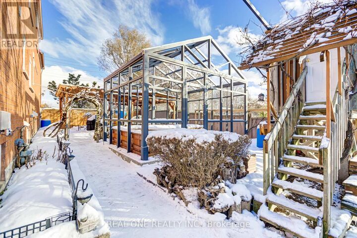 Property Photo:  2 Grittani Lane  ON M1S 5B7 