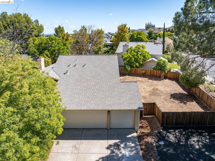 Property Photo:  2802 Buttercup Ct  CA 94531 