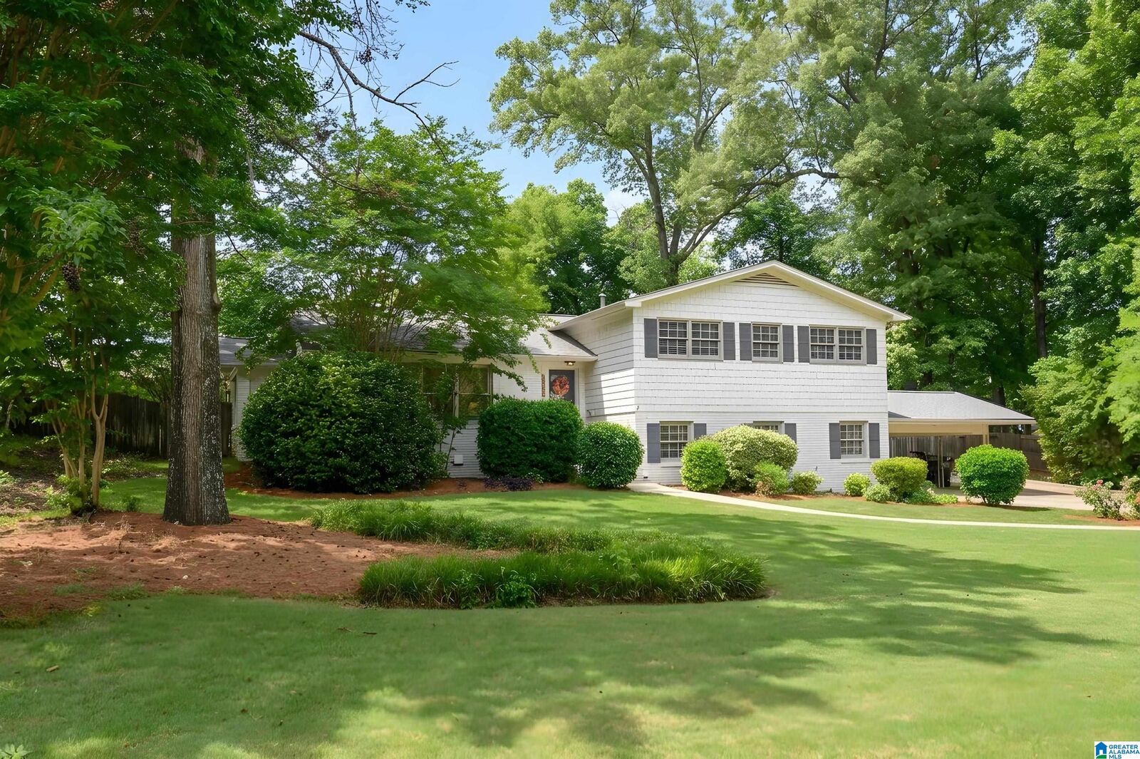 Property Photo:  3248 Starlake Drive  AL 35226 