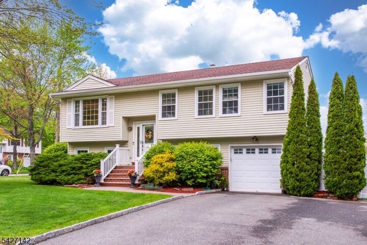 Property Photo:  900 Sioux Ave  NJ 07034 