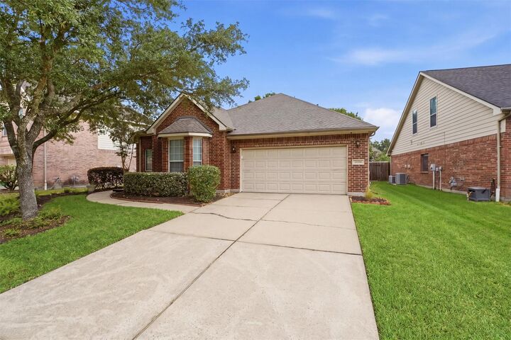 Property Photo:  20795 Oakhurst Trails Drive  TX 77365 