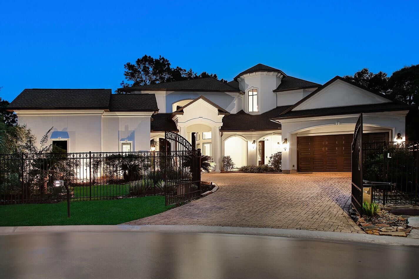 Property Photo:  70 Quail Rock Place  TX 77381 
