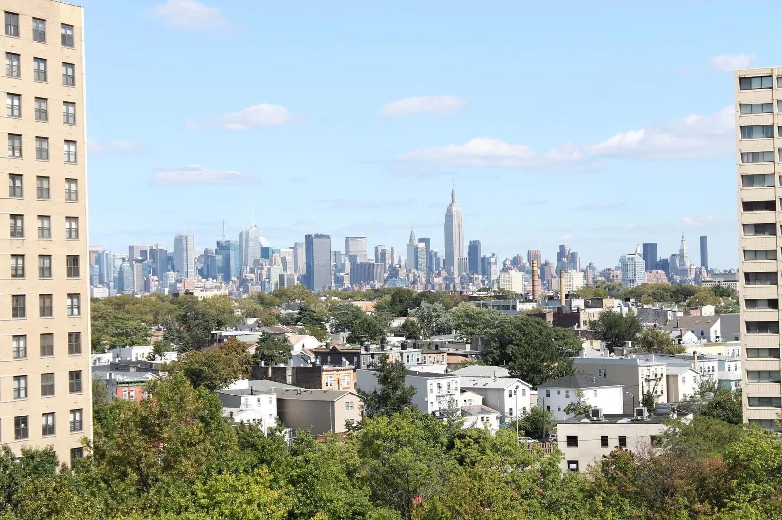 Property Photo:  10 Huron Ave 10B  NJ 07306 