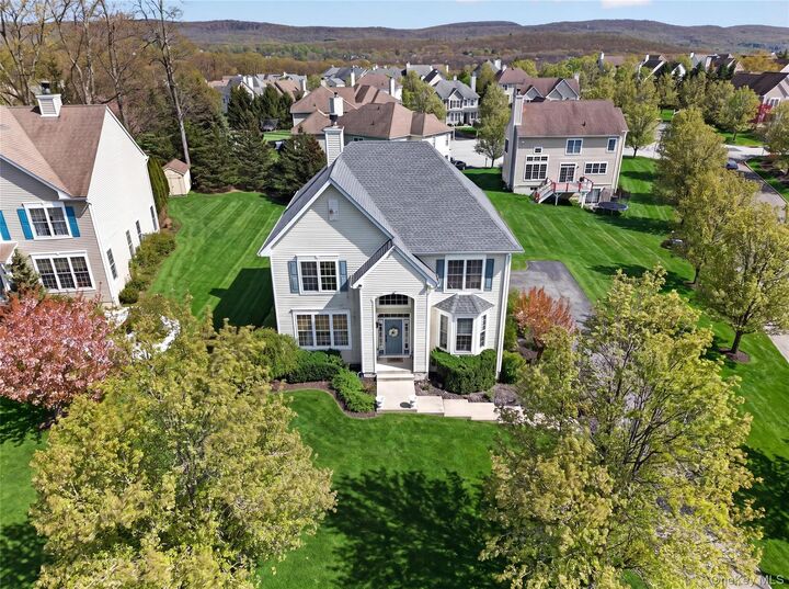Property Photo: 17 Oldwyck Crescent NY 10930