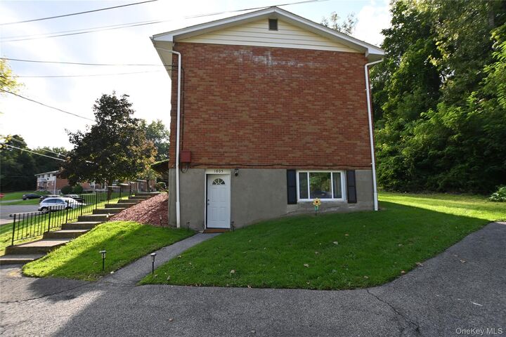Property Photo: 1805 Parr Lake Drive 18E NY 12550