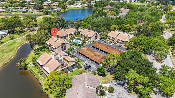 Property Photo:  3033 Willow Green 10  FL 34235 