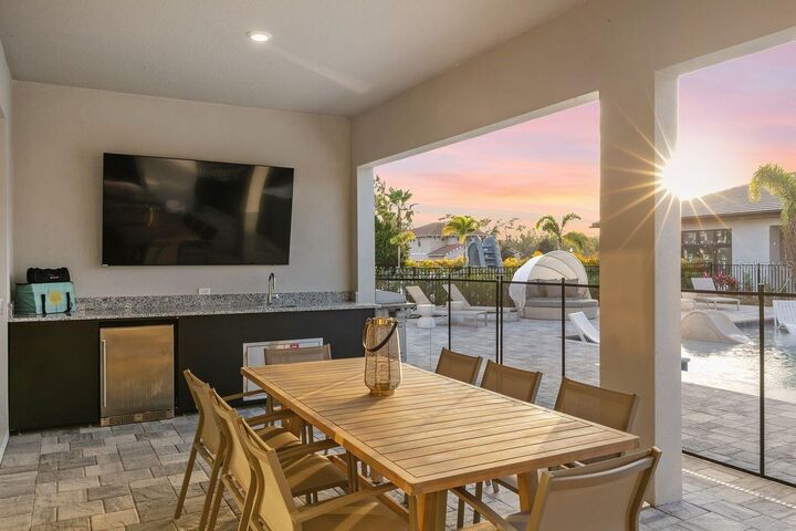 Property Photo:  1008 Coyote Creek Way  FL 34747 