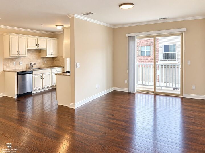 Property Photo:  13113 Woodridge Circle 7  MI 48170 