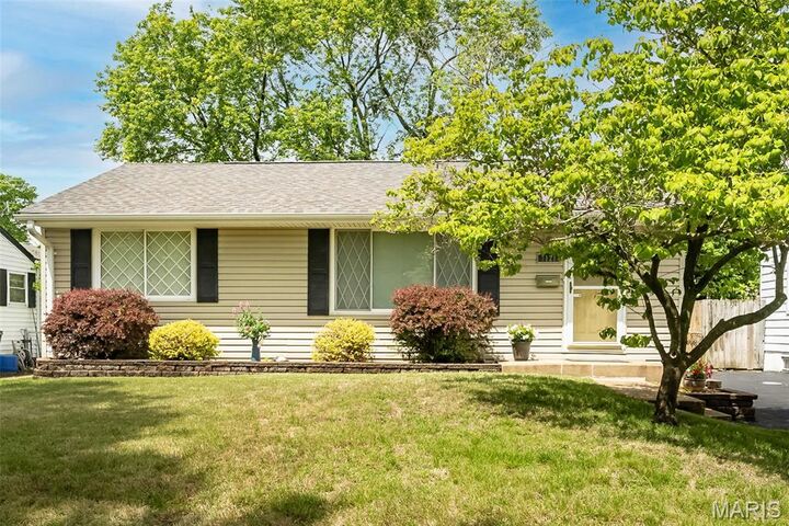 Property Photo:  7121 Leona Street  MO 63116 