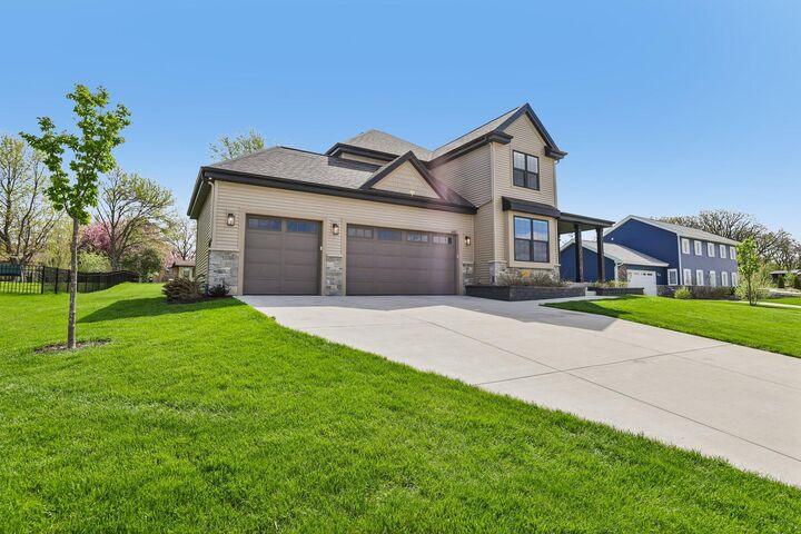 Property Photo:  6668 Royal View Dr  WI 53532 